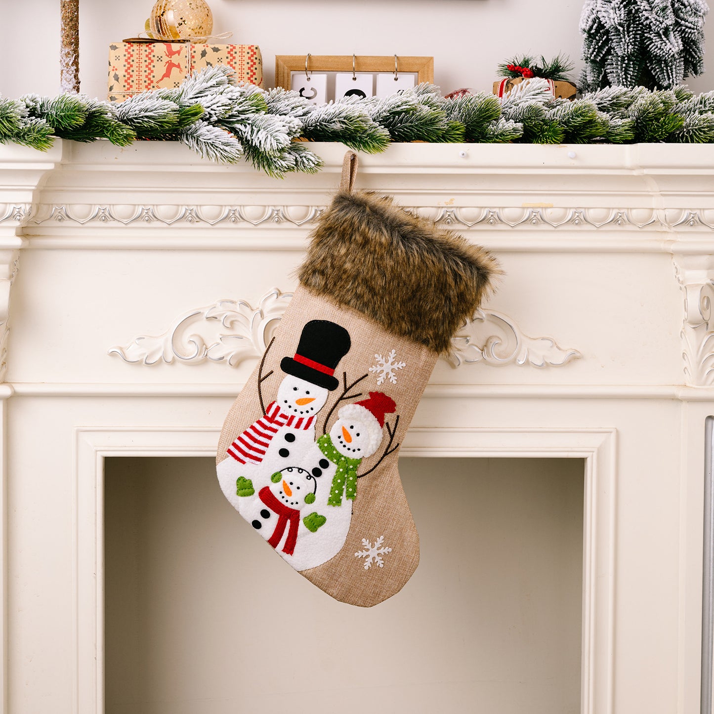 Christmas decoration supplies, cartoon Christmas socks, high-end plush Christmas gift socks, elderly snowman socks