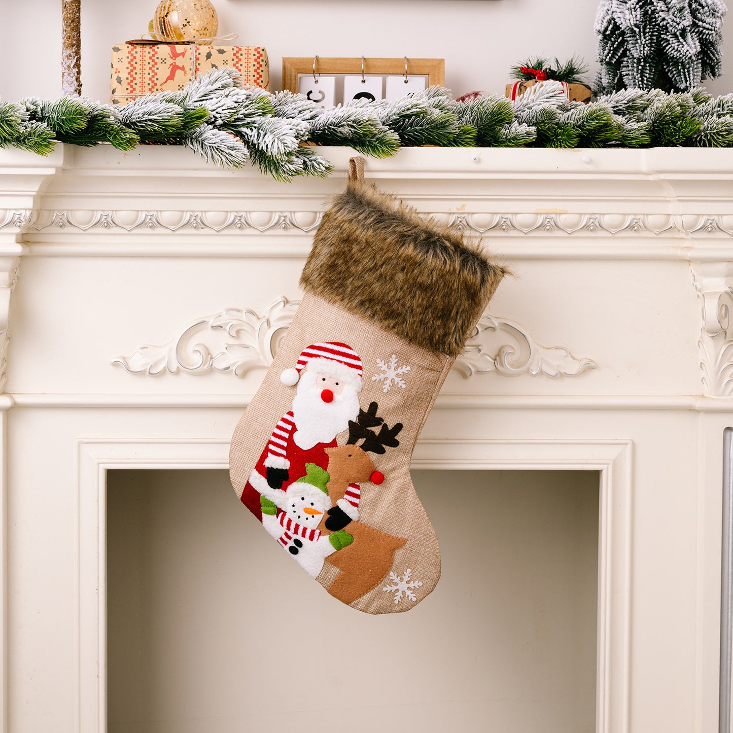 Christmas decoration supplies, cartoon Christmas socks, high-end plush Christmas gift socks, elderly snowman socks